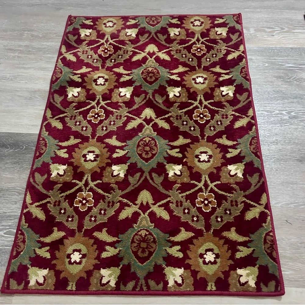Elegant Burgundy Floral Rug – 32x24” Non-Skid Microfiber Accent Carpet